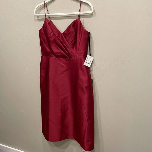 NWT Alfred Sung Draped Faux Wrap V-Neck Burgundy Cocktail Dress - Size: 8 - Picture 8 of 14